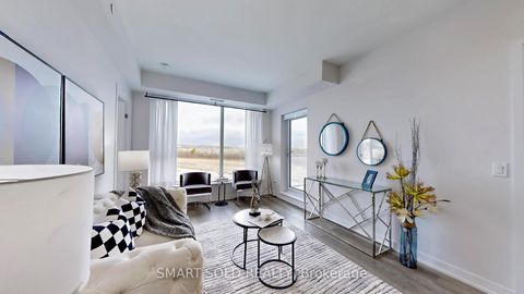 Photo 11 at 626 - 2 David Eyer Road, Rural Richmond Hill, Richmond Hill