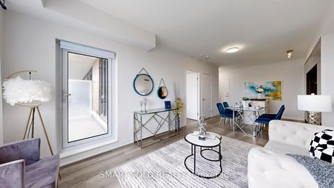 Photo 12 at 626 - 2 David Eyer Road, Rural Richmond Hill, Richmond Hill