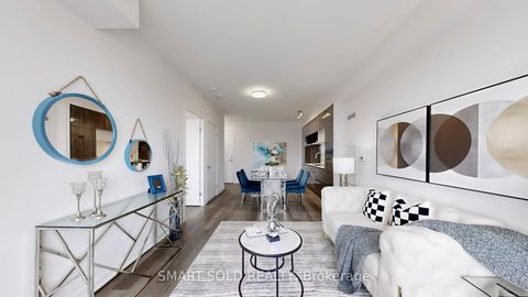 Photo 13 at 626 - 2 David Eyer Road, Rural Richmond Hill, Richmond Hill