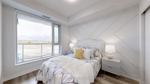 Photo 19 at 626 - 2 David Eyer Road, Rural Richmond Hill, Richmond Hill