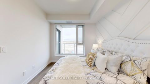 Photo 22 at 626 - 2 David Eyer Road, Rural Richmond Hill, Richmond Hill