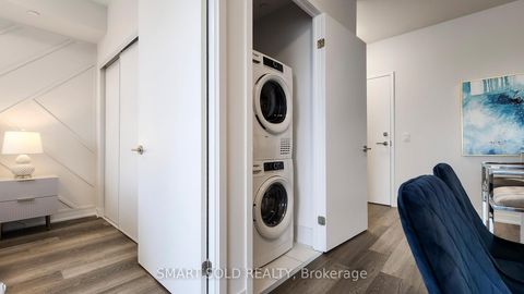 Photo 24 at 626 - 2 David Eyer Road, Rural Richmond Hill, Richmond Hill