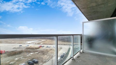 Photo 26 at 626 - 2 David Eyer Road, Rural Richmond Hill, Richmond Hill