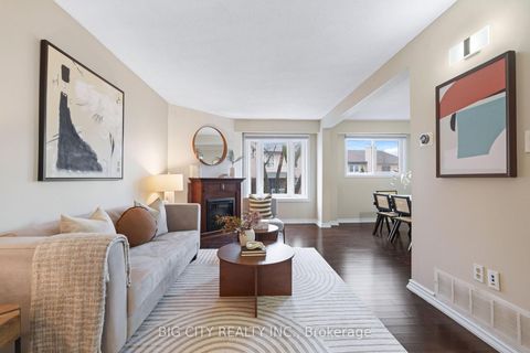 Photo 6 at 128 Bellefontaine Street, L'Amoreaux, Toronto