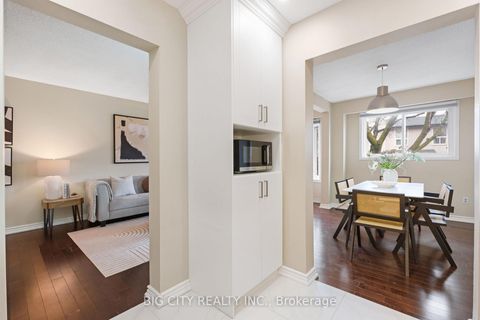 Photo 19 at 128 Bellefontaine Street, L'Amoreaux, Toronto