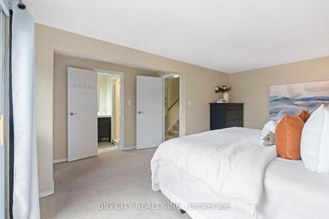 Photo 26 at 128 Bellefontaine Street, L'Amoreaux, Toronto