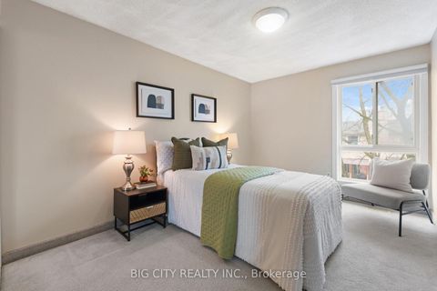 Photo 30 at 128 Bellefontaine Street, L'Amoreaux, Toronto