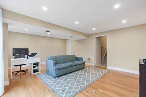 Photo 40 at 128 Bellefontaine Street, L'Amoreaux, Toronto