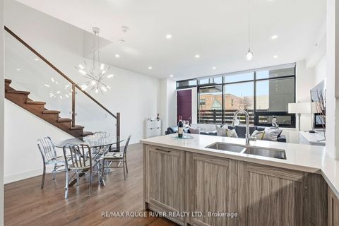 Photo 17 at Th 104 - 2908 Highway 7, Concord, Vaughan