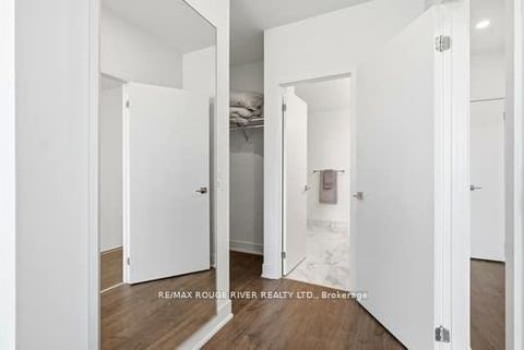 Photo 32 at Th 104 - 2908 Highway 7, Concord, Vaughan