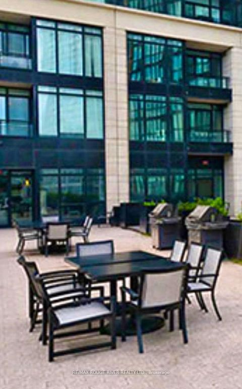 Photo 41 at Th 104 - 2908 Highway 7, Concord, Vaughan