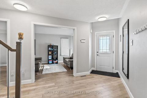 Photo 3 at 1040 Beaver Valley Crescent, Northglen, Oshawa