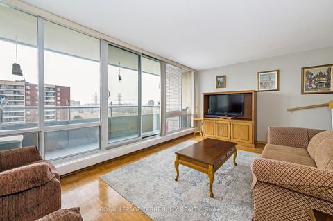 Photo 10 at 802 - 19 Four Winds Drive, York University Heights, Toronto