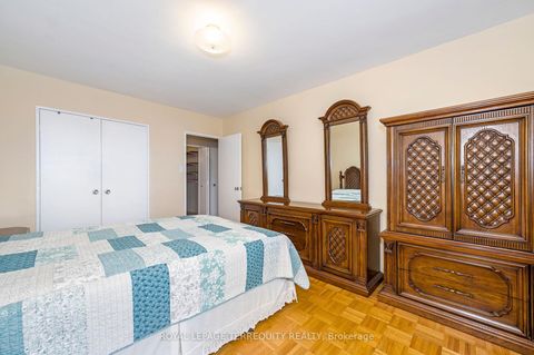 Photo 14 at 802 - 19 Four Winds Drive, York University Heights, Toronto