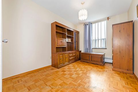 Photo 16 at 802 - 19 Four Winds Drive, York University Heights, Toronto