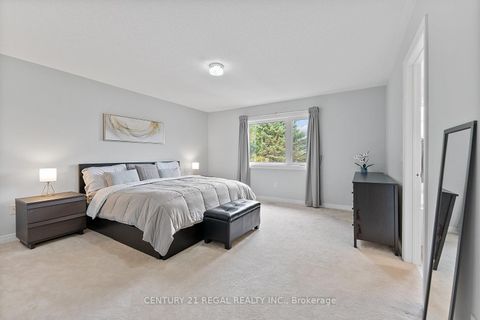 Photo 7 at 42 Ballymore Drive, Bayview Wellington, Aurora