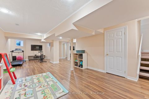 Photo 19 at 42 Ballymore Drive, Bayview Wellington, Aurora