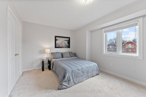 Photo 37 at 42 Ballymore Drive, Bayview Wellington, Aurora