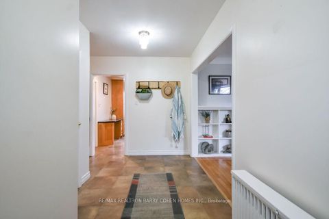 Photo 2 at 62 Letitia Street, Sunnidale, Barrie