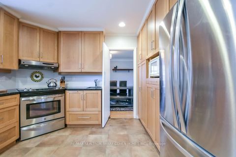 Photo 11 at 62 Letitia Street, Sunnidale, Barrie