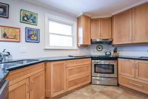 Photo 13 at 62 Letitia Street, Sunnidale, Barrie