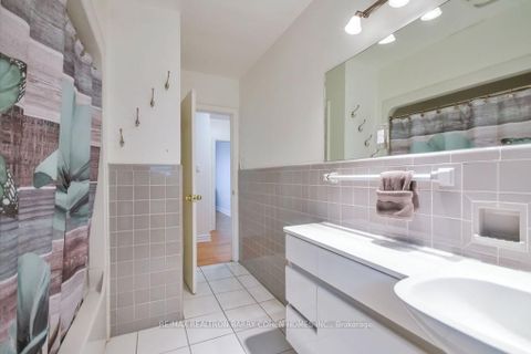 Photo 22 at 62 Letitia Street, Sunnidale, Barrie