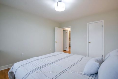 Photo 33 at 62 Letitia Street, Sunnidale, Barrie