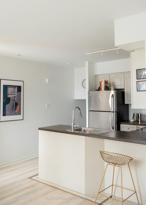 Photo 10 at 27 Sudbury Street, Niagara, Toronto