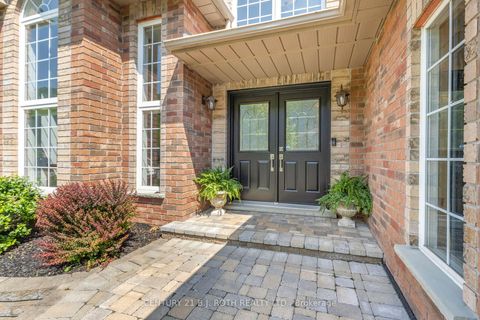Photo 3 at 48 Crimson Ridge Road, Bayshore, Barrie