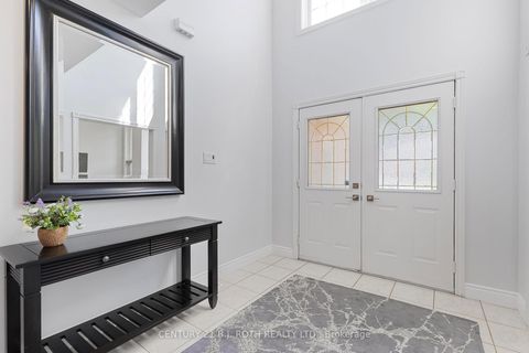 Photo 5 at 48 Crimson Ridge Road, Bayshore, Barrie