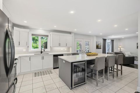 Photo 10 at 48 Crimson Ridge Road, Bayshore, Barrie