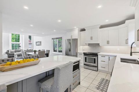 Photo 13 at 48 Crimson Ridge Road, Bayshore, Barrie