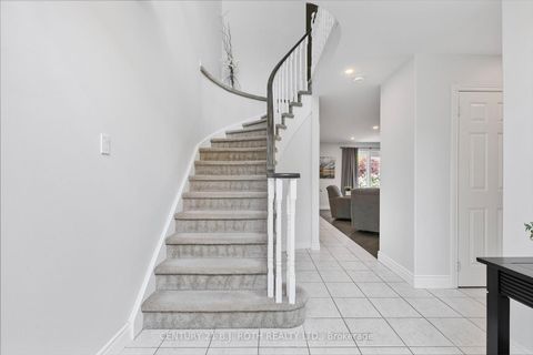 Photo 19 at 48 Crimson Ridge Road, Bayshore, Barrie