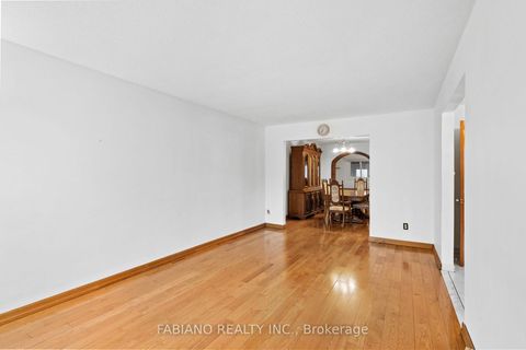 Photo 5 at 80 Cayuga Avenue, Smythe, Toronto