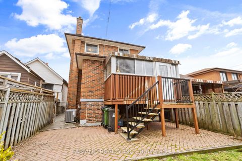 Photo 35 at 80 Cayuga Avenue, Smythe, Toronto