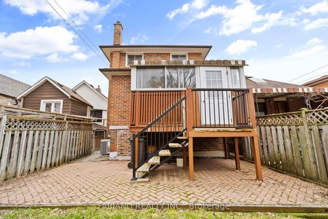 Photo 36 at 80 Cayuga Avenue, Smythe, Toronto