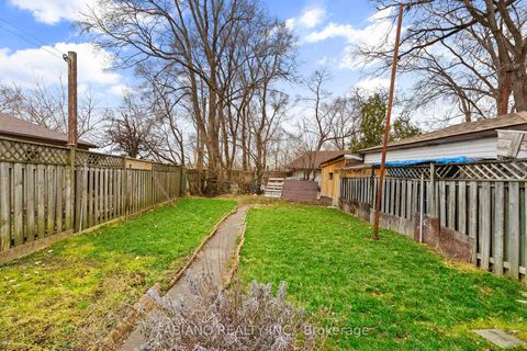 Photo 37 at 80 Cayuga Avenue, Smythe, Toronto