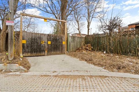 Photo 40 at 80 Cayuga Avenue, Smythe, Toronto