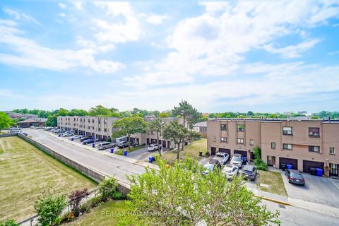 Photo 27 at 411 - 50 LOTHERTON Pathway W, Glen Park, Toronto