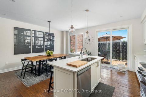 Photo 7 at 293 Kleinburg Summit Way, Kleinburg, Vaughan