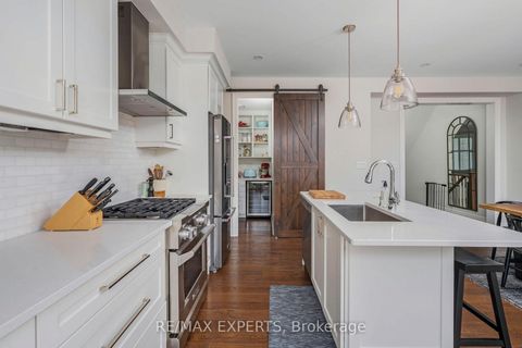 Photo 12 at 293 Kleinburg Summit Way, Kleinburg, Vaughan