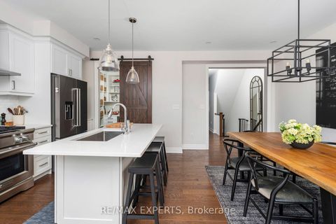 Photo 17 at 293 Kleinburg Summit Way, Kleinburg, Vaughan