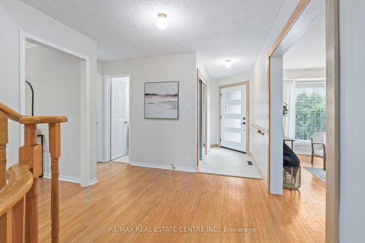 Photo 6 at 1169 Ewing Crescent, East Credit, Mississauga