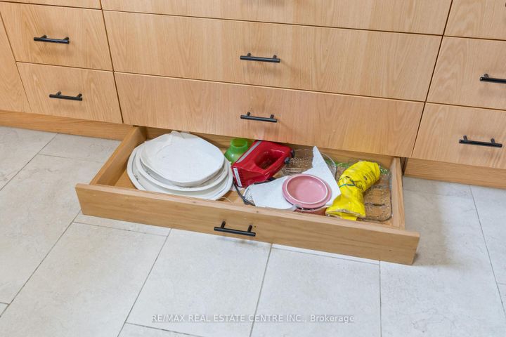 Photo 12 at 1169 Ewing Crescent, East Credit, Mississauga