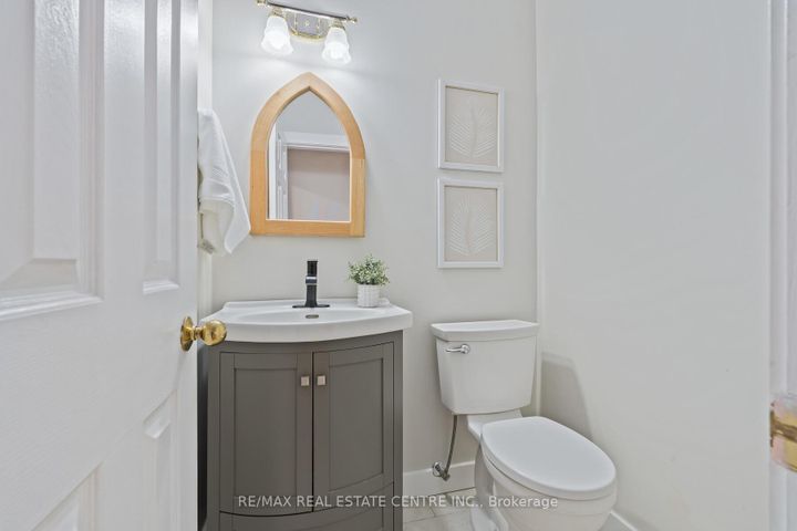 Photo 15 at 1169 Ewing Crescent, East Credit, Mississauga