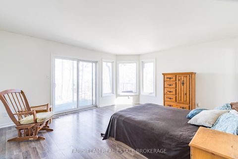 Photo 15 at 62 Woodcrest Road, Allandale Heights, Barrie