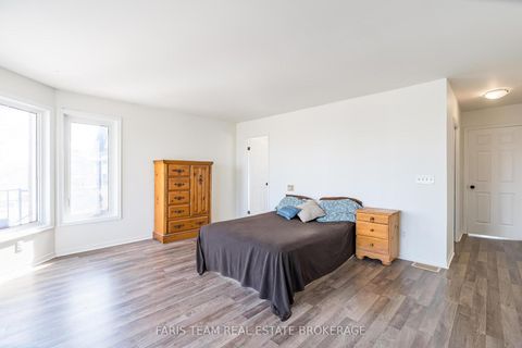 Photo 16 at 62 Woodcrest Road, Allandale Heights, Barrie