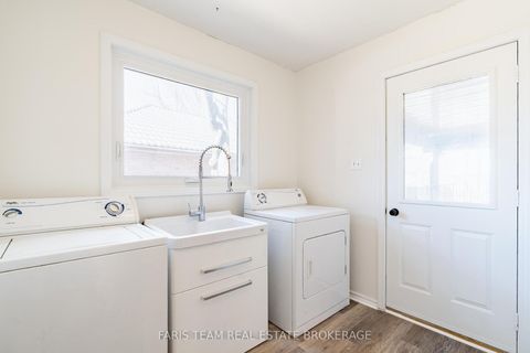 Photo 23 at 62 Woodcrest Road, Allandale Heights, Barrie