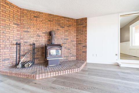 Photo 29 at 62 Woodcrest Road, Allandale Heights, Barrie