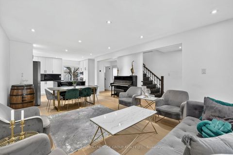 Photo 15 at 459 Sandford Street, Central Newmarket, Newmarket